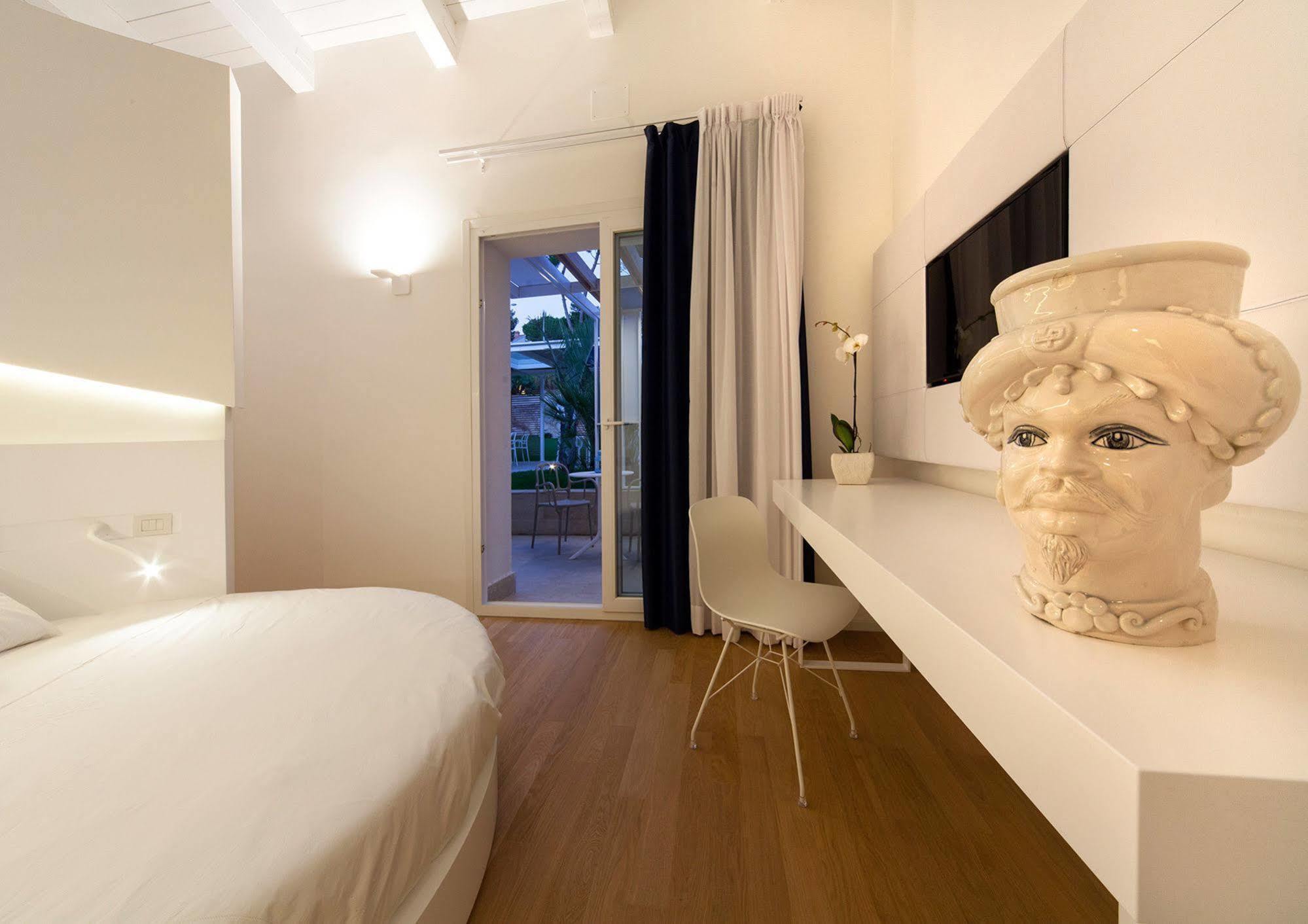 Calapetra Resort Fontane Bianche Exteriör bild